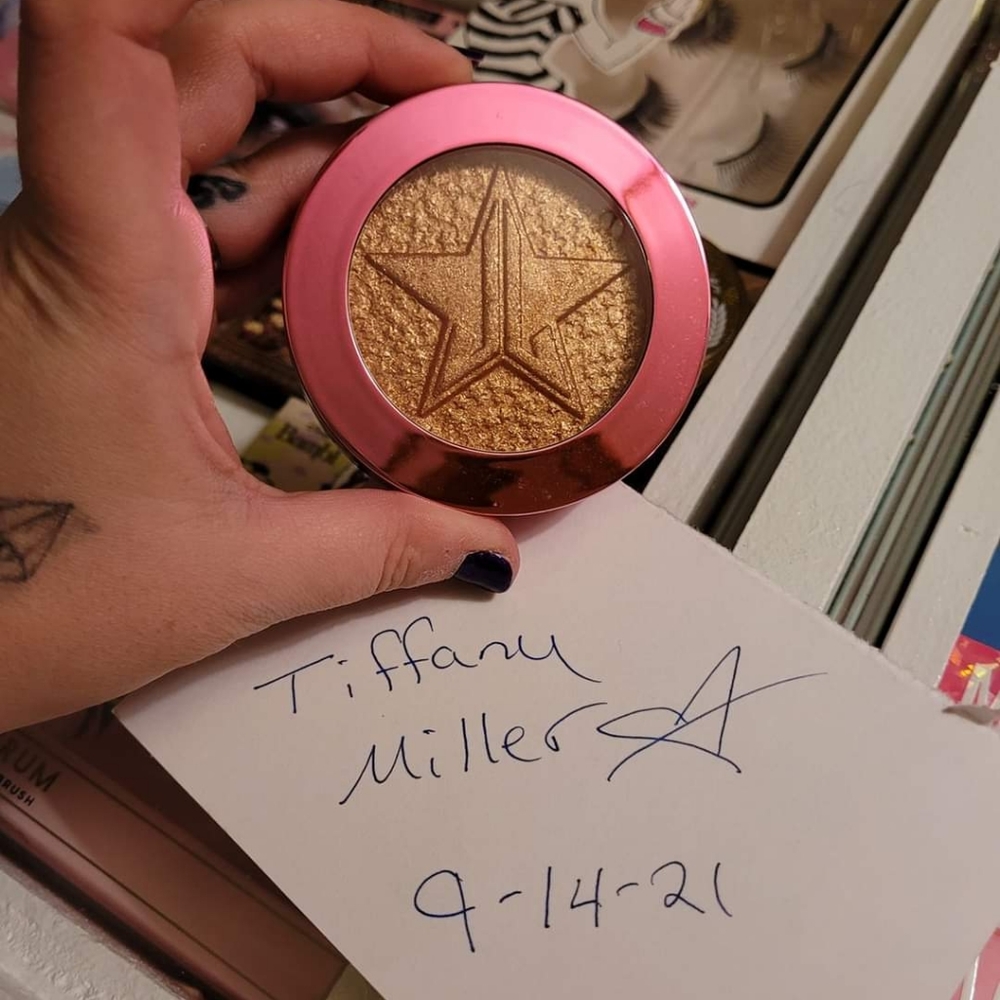 Jeffree Star Supreme Frost